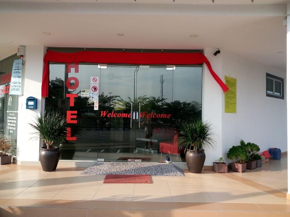 Hotel Sri Rembia Малакка Экстерьер фото