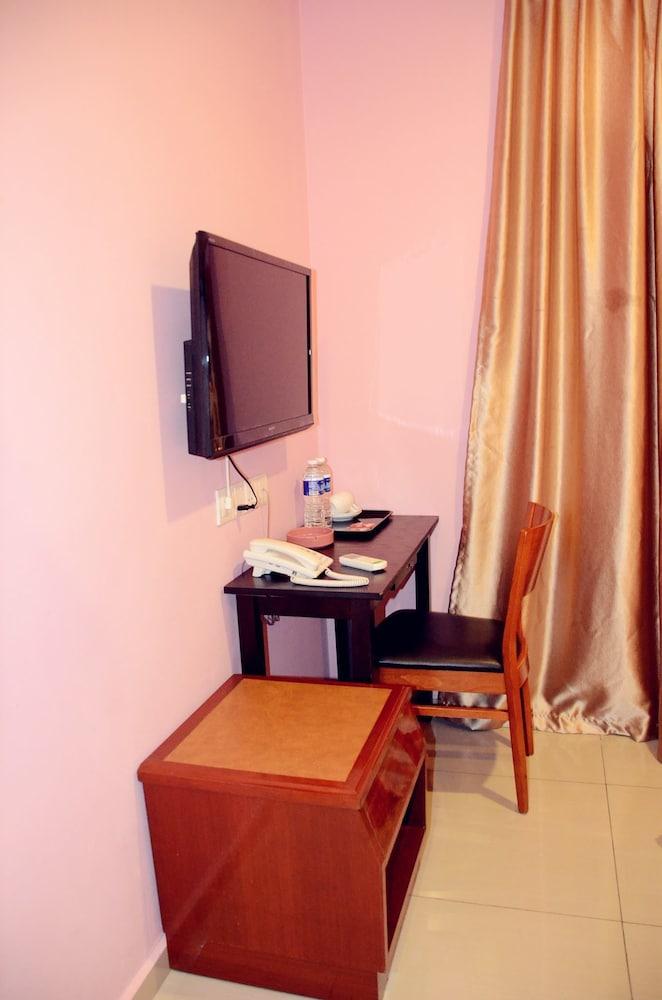 Hotel Sri Rembia Малакка Экстерьер фото